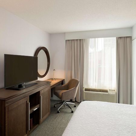 Hampton Inn Manhattan Chelsea New York Exterior foto